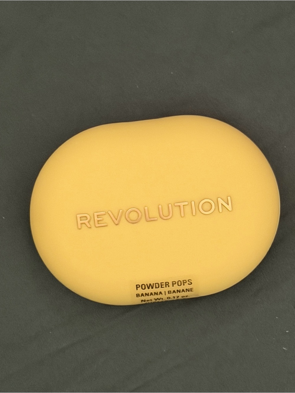 Revolution Powder Pops Banana Portable Powder Puff